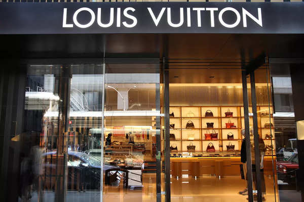 Luxury Market Downtime: The luxury market is facing an unprecedented slump; here’s why! |