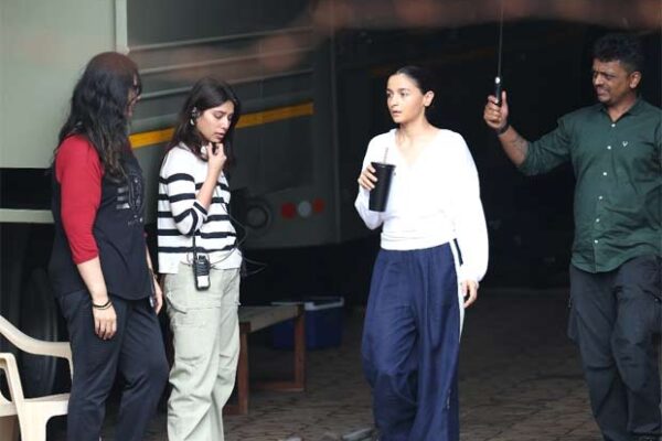 Alia Bhatt snapped shooting for Alpha, days after YRF announced title of its female-led spy-universe film : Bollywood News