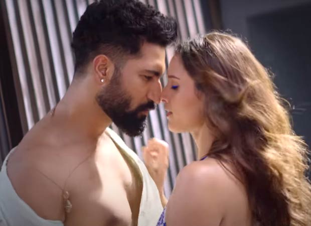 EXCLUSIVE: CBFC censors 27 seconds of kissing across three scenes in Vicky Kaushal-Tripti Dimrii starrer Bad Newz : Bollywood News EXCLUSIVE: CBFC censors 27 seconds of kissing across three scenes in Vicky Kaushal-Tripti Dimrii starrer Bad Newz : Bollywood News