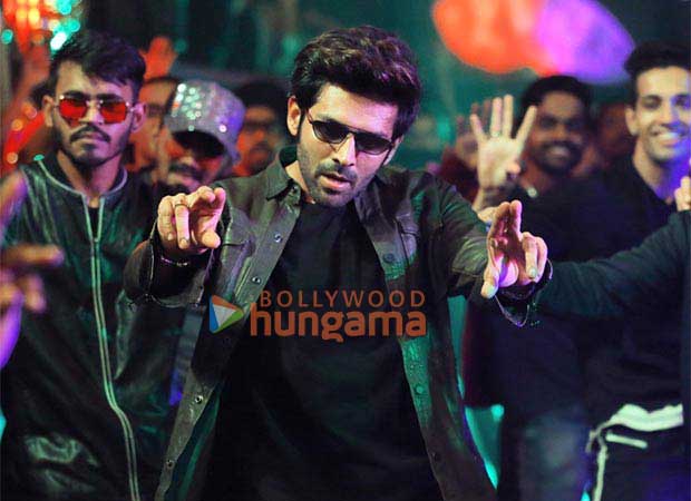EXCLUSIVE: Kartik Aaryan returns to comedy, signs Pati Patni Aur Woh 2 : Bollywood News EXCLUSIVE: Kartik Aaryan returns to comedy, signs Pati Patni Aur Woh 2 : Bollywood News