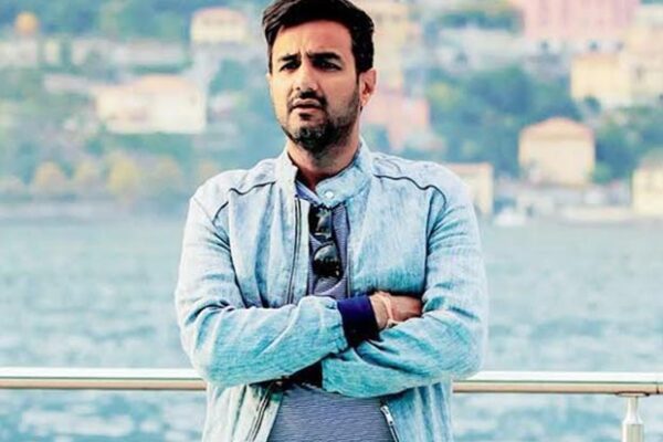 Siddharth Anand starts work on his next; film to be a standalone mega-budget actioner : Bollywood News