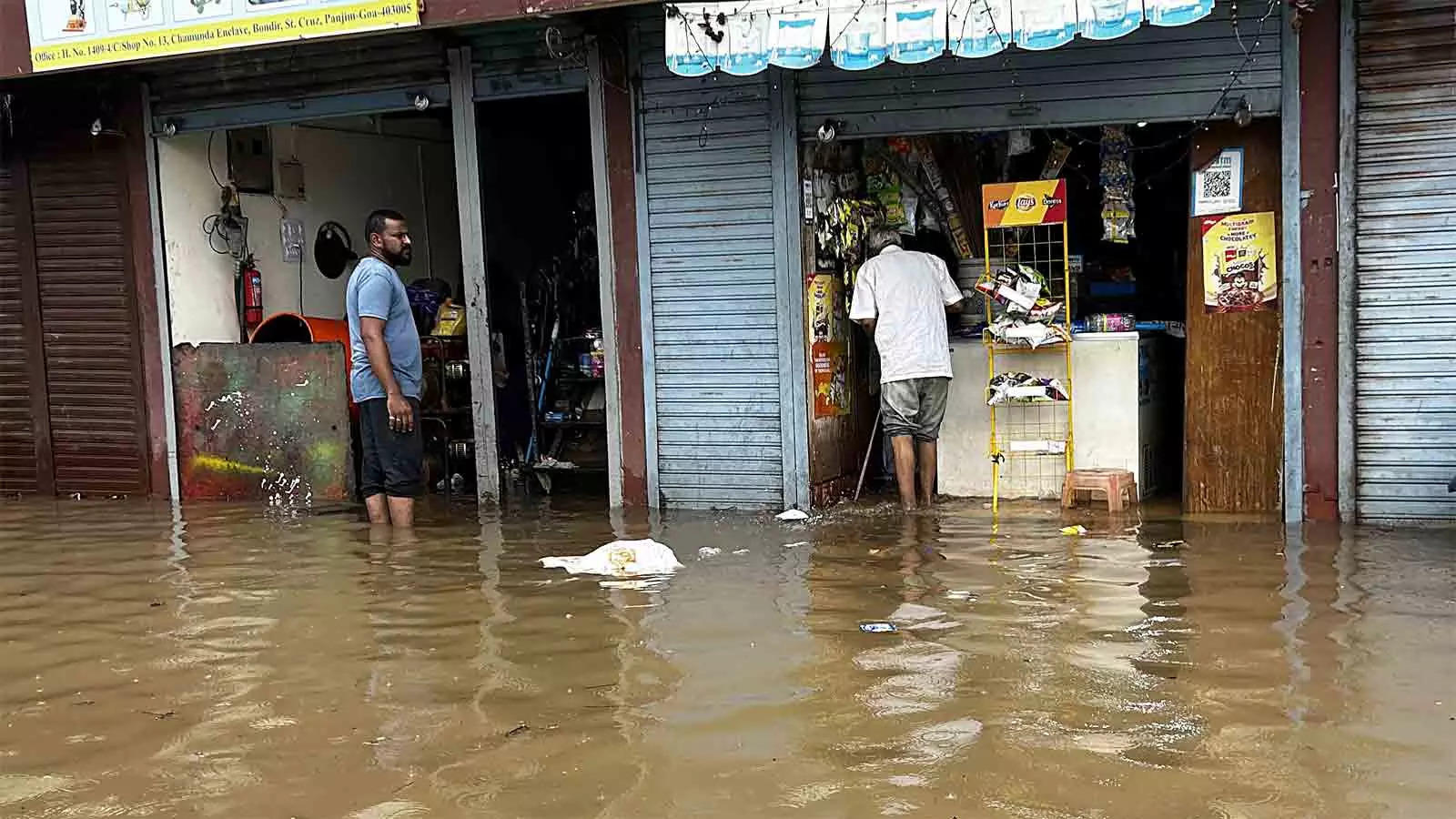 Schools Closed in Goa Today Amidst Red Alert for Heavy Rainfall Schools Closed in Goa Today Amidst Red Alert for Heavy Rainfall