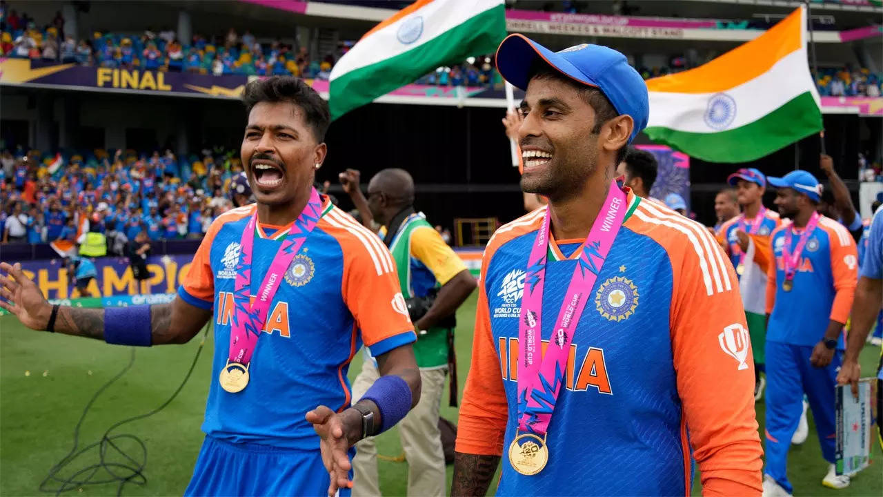 Suryakumar Yadav set to pip Hardik Pandya, emerges as dark horse for India’s T20I captaincy | Cricket News Suryakumar Yadav set to pip Hardik Pandya, emerges as dark horse for India’s T20I captaincy | Cricket News