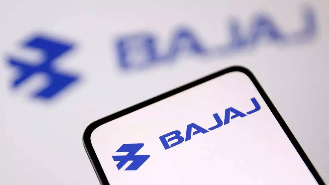 Bajaj Auto PAT rises 18%to Rs 1,942 crore in June quarter