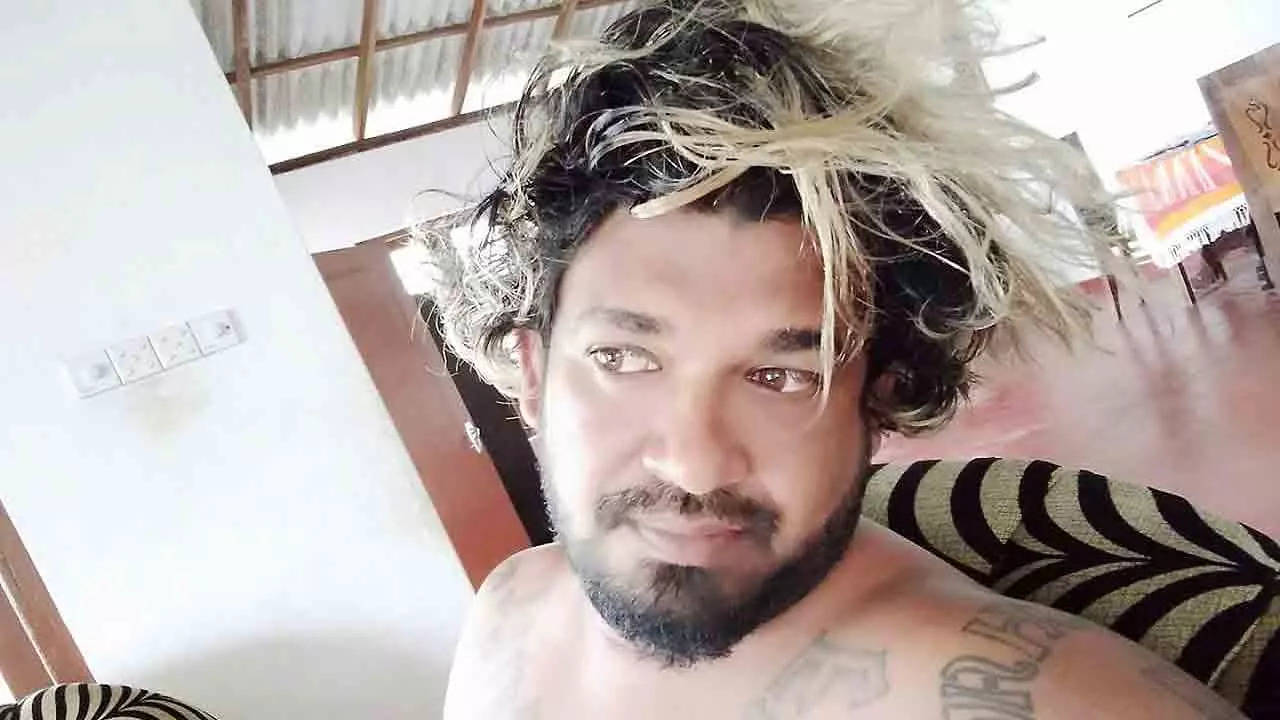 Dhammika Niroshana, former U19 captain of Sri Lanka, shot dead in front of wife and kids | Off the field News Dhammika Niroshana, former U19 captain of Sri Lanka, shot dead in front of wife and kids | Off the field News