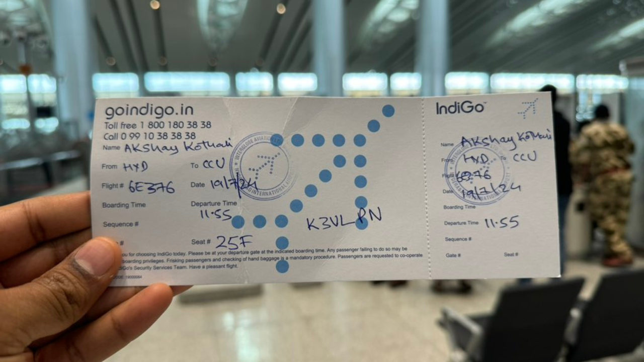 ‘My first hand-written boarding pass’: Flyer shares unique experience as Microsoft outage affects airline services | India News ‘My first hand-written boarding pass’: Flyer shares unique experience as Microsoft outage affects airline services | India News
