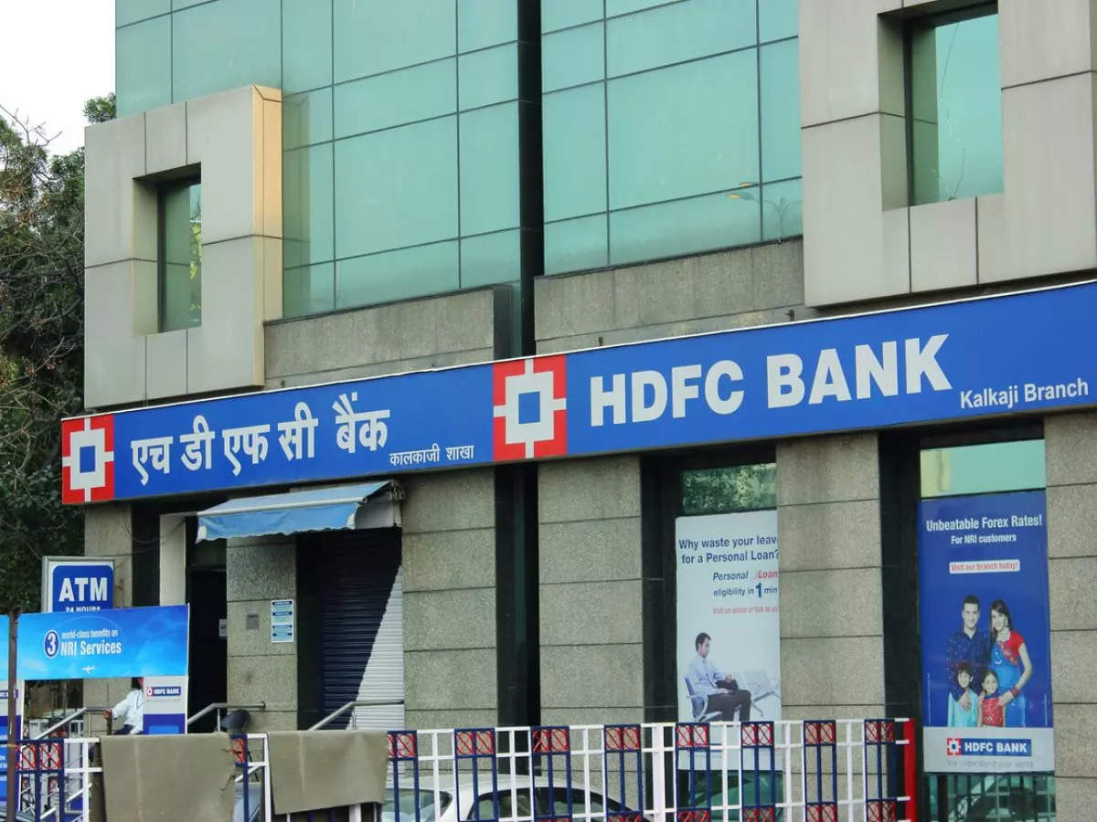 Led by HDFC Bank, private lenders’ net profit jumps on loan growth Led by HDFC Bank, private lenders’ net profit jumps on loan growth