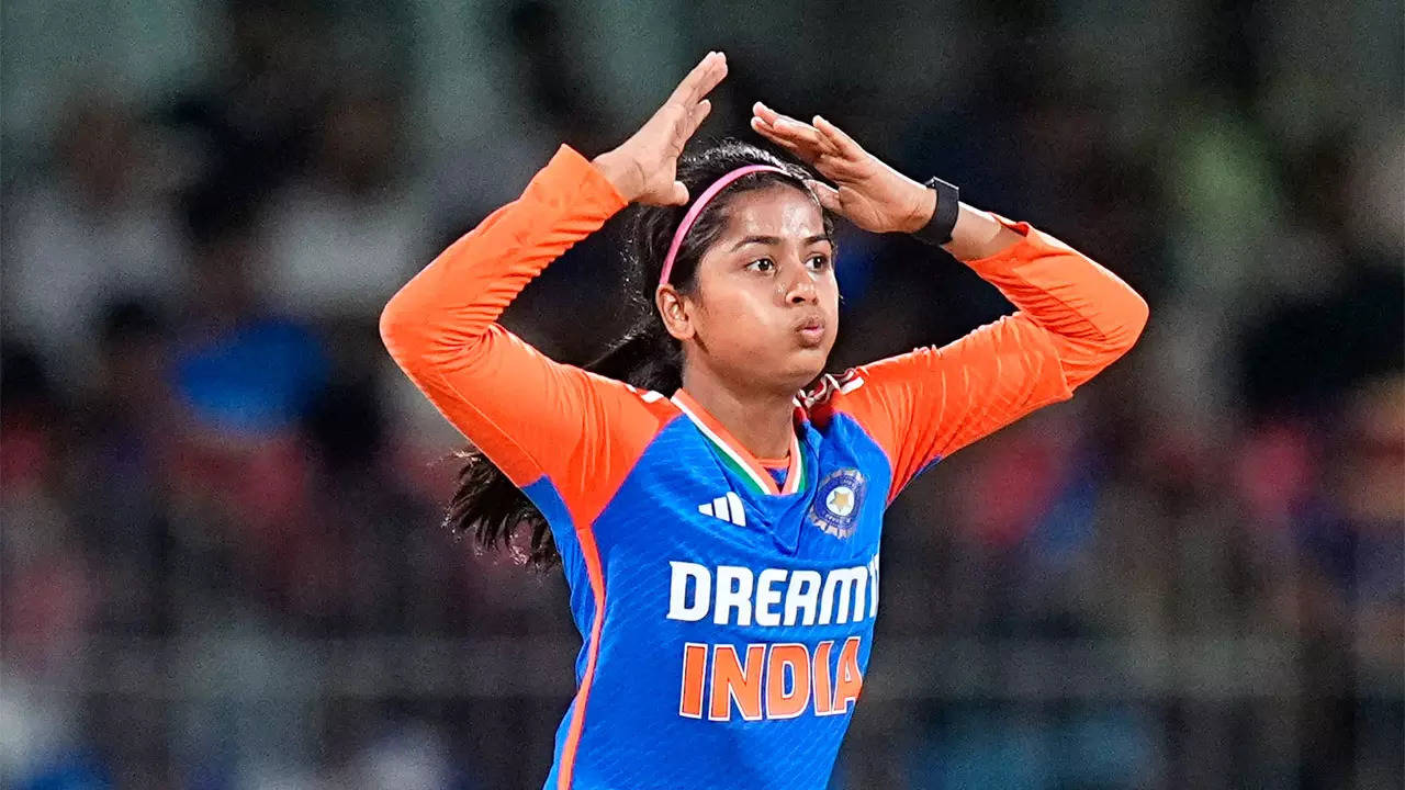 Injured Shreyanka Patil ruled out of Asia Cup; India name Tanuja Kanwar as replacement | Cricket News Injured Shreyanka Patil ruled out of Asia Cup; India name Tanuja Kanwar as replacement | Cricket News