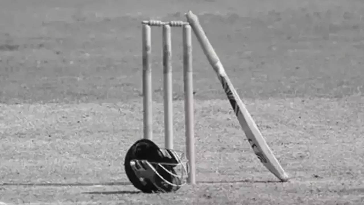 ‘Sexist, homophobic and racist’ abuse from football fans forces cancellation of cricket match in UK | Cricket News ‘Sexist, homophobic and racist’ abuse from football fans forces cancellation of cricket match in UK | Cricket News