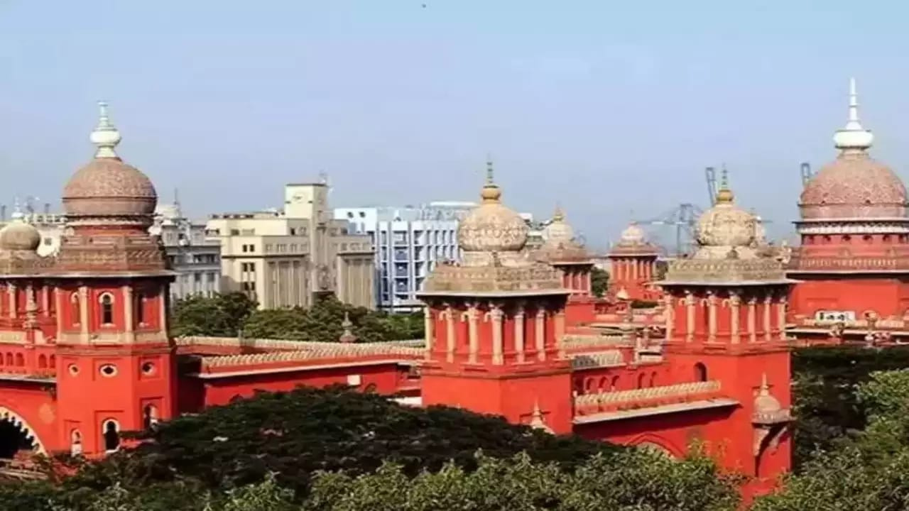 Madras High Court rules transfer certificate of students should not be used for fee collection Madras High Court rules transfer certificate of students should not be used for fee collection