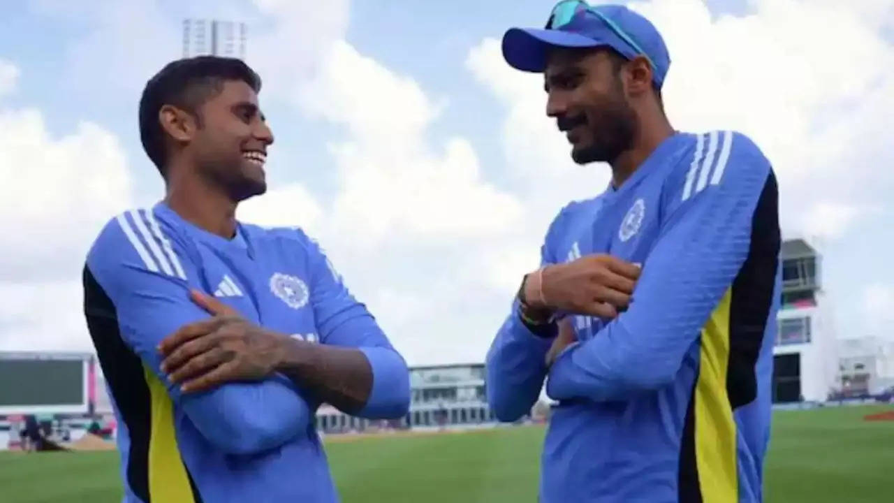 ‘Teesre-chauthe over mein…’: Suryakumar Yadav gives big hint to Axar Patel ahead of first T20I in Pallekele | Cricket News ‘Teesre-chauthe over mein…’: Suryakumar Yadav gives big hint to Axar Patel ahead of first T20I in Pallekele | Cricket News