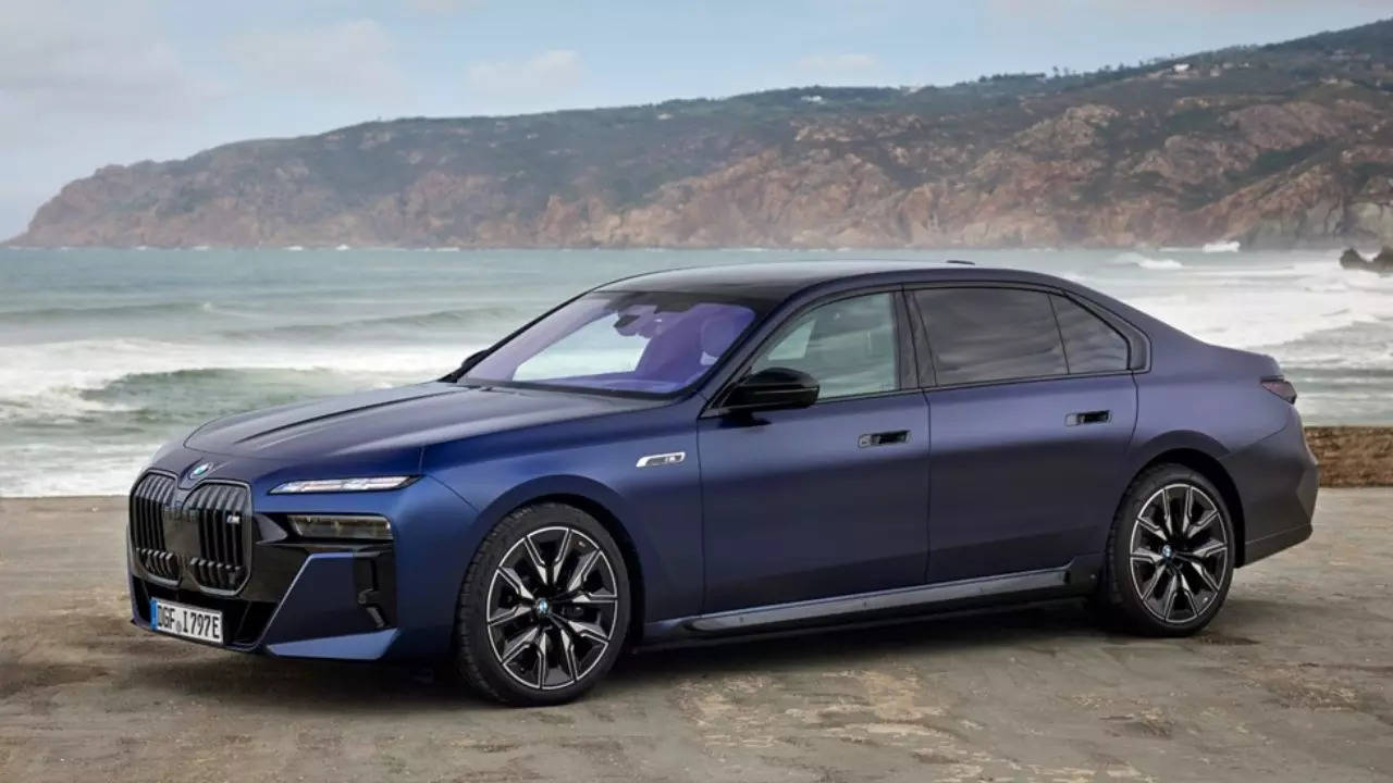 BMW Group India clocks best-ever half-yearly sales with 7,098 units in ’24: iX, X7 among top-selling models BMW Group India clocks best-ever half-yearly sales with 7,098 units in ’24: iX, X7 among top-selling models
