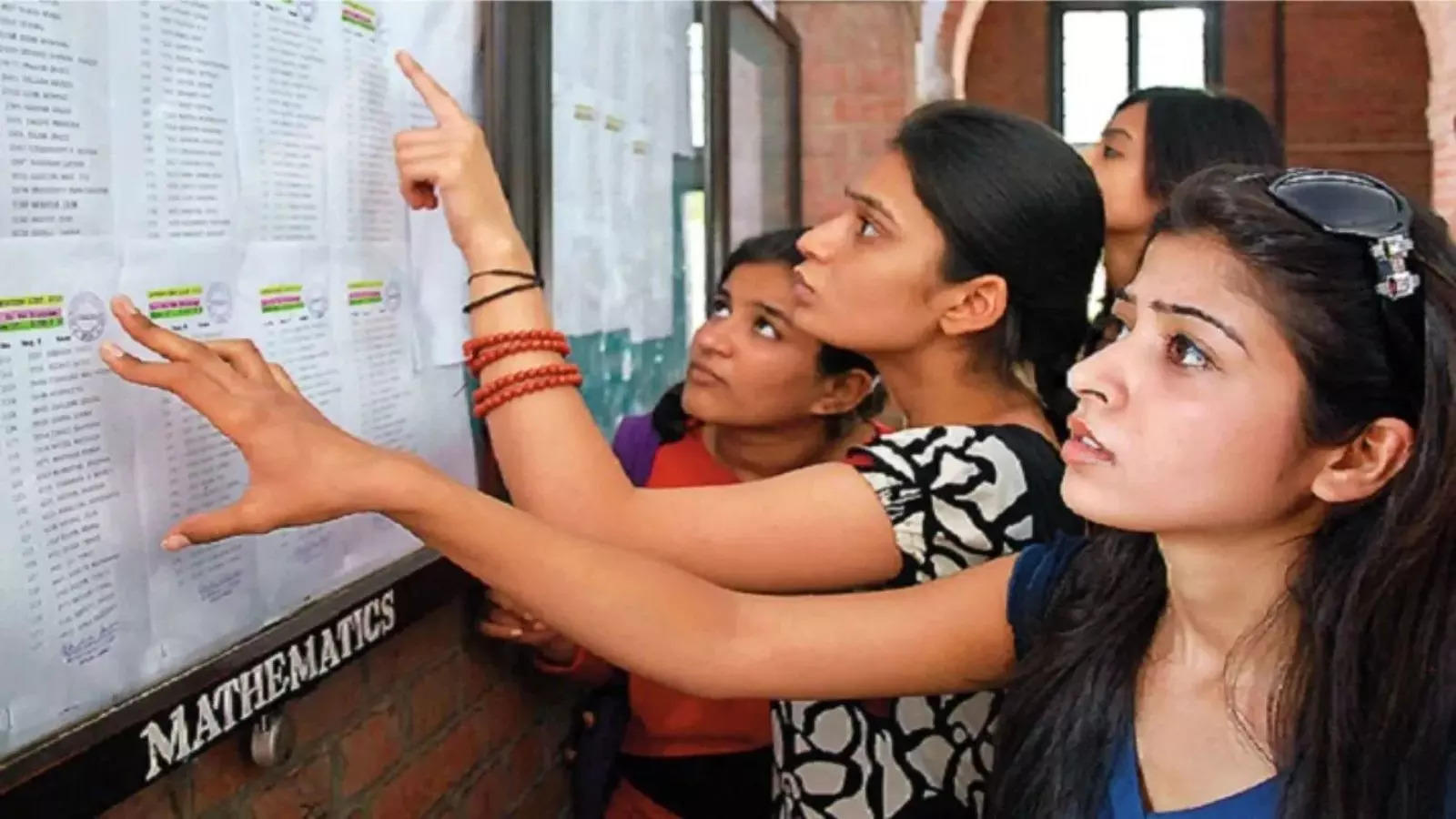 DU increases PhD fees by 60%: Officials call it routine, following December’s 46% hike DU increases PhD fees by 60%: Officials call it routine, following December’s 46% hike