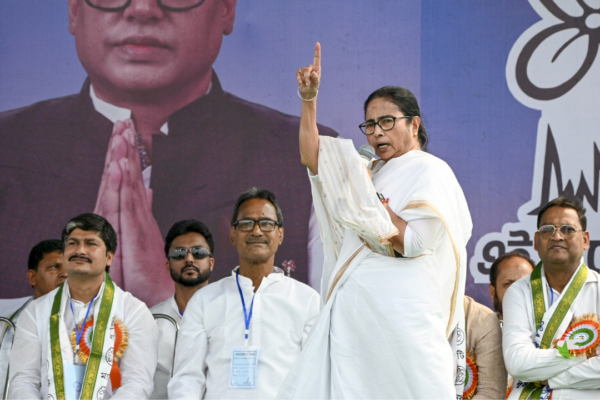 ‘Know policy better than anyone’: Mamata Banerjee hits back at MEA over Bangladesh refugees row | India News ‘Know policy better than anyone’: Mamata Banerjee hits back at MEA over Bangladesh refugees row | India News