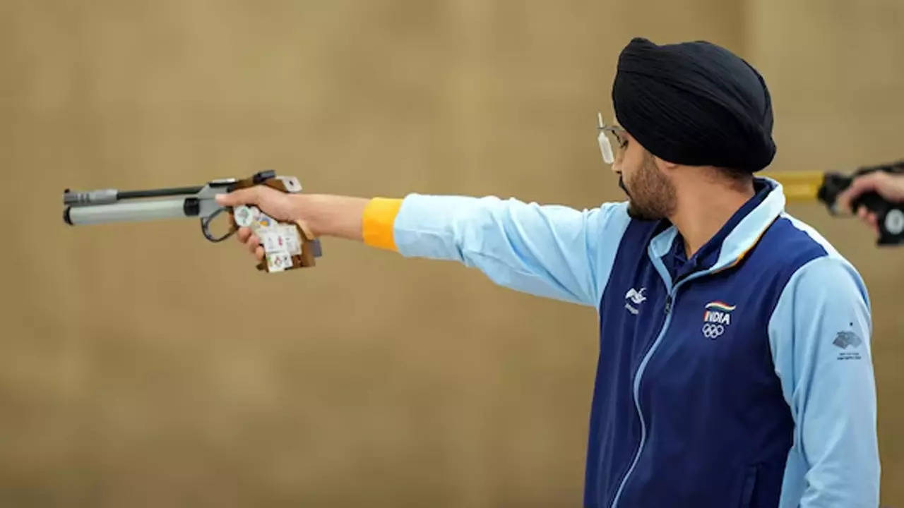 Paris Olympics: Indians fail to qualify for 10m mixed rifle and men’s pistol finals | Paris Olympics 2024 News Paris Olympics: Indians fail to qualify for 10m mixed rifle and men’s pistol finals | Paris Olympics 2024 News