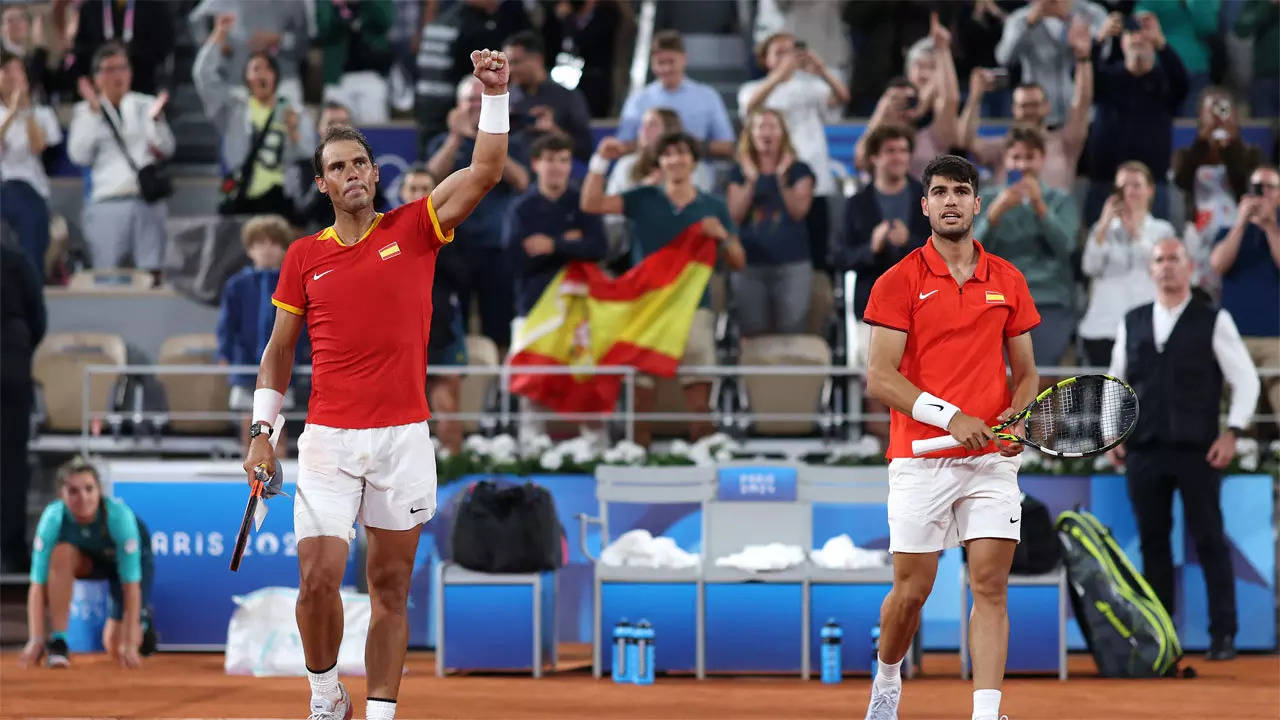 Paris Olympics: Rafael Nadal and Carlos Alcaraz roar to opening doubles victory | Paris Olympics 2024 News Paris Olympics: Rafael Nadal and Carlos Alcaraz roar to opening doubles victory | Paris Olympics 2024 News