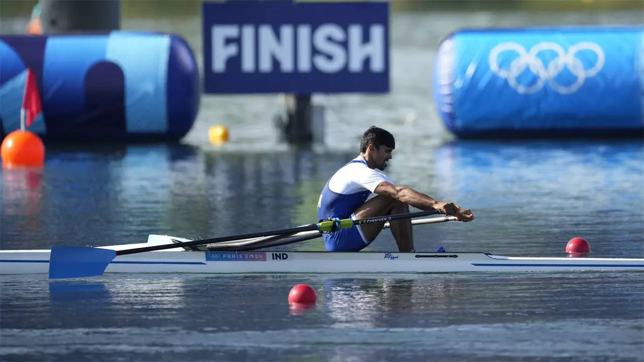 Balraj Panwar progresses to men’s single sculls quarter-finals at Paris Olympics | Paris Olympics 2024 News Balraj Panwar progresses to men’s single sculls quarter-finals at Paris Olympics | Paris Olympics 2024 News