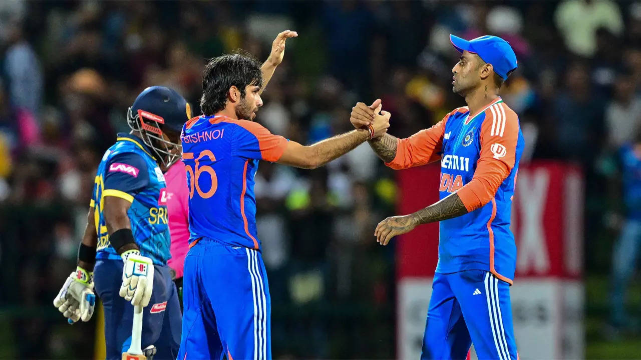 Ravi Bishnoi, Yashasvi Jaiswal, Suryakumar Yadav shine as India win rain-marred second T20I to seal series | Cricket News Ravi Bishnoi, Yashasvi Jaiswal, Suryakumar Yadav shine as India win rain-marred second T20I to seal series | Cricket News