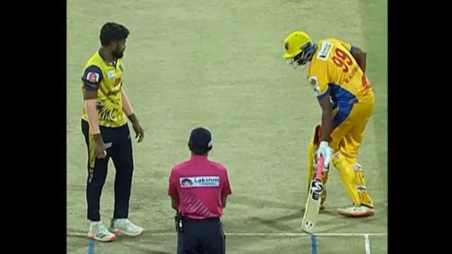 ‘Headmaster’ Ravichandran Ashwin receives ‘Mankad warning’ in TNPL 2024 game – Watch | Cricket News ‘Headmaster’ Ravichandran Ashwin receives ‘Mankad warning’ in TNPL 2024 game – Watch | Cricket News