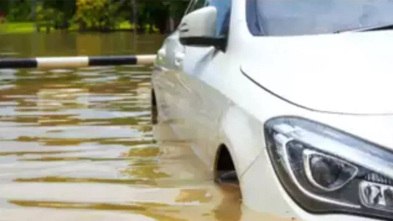 Car stranded in flooded parking/roads during monsoon: Crucial do’s and don’ts