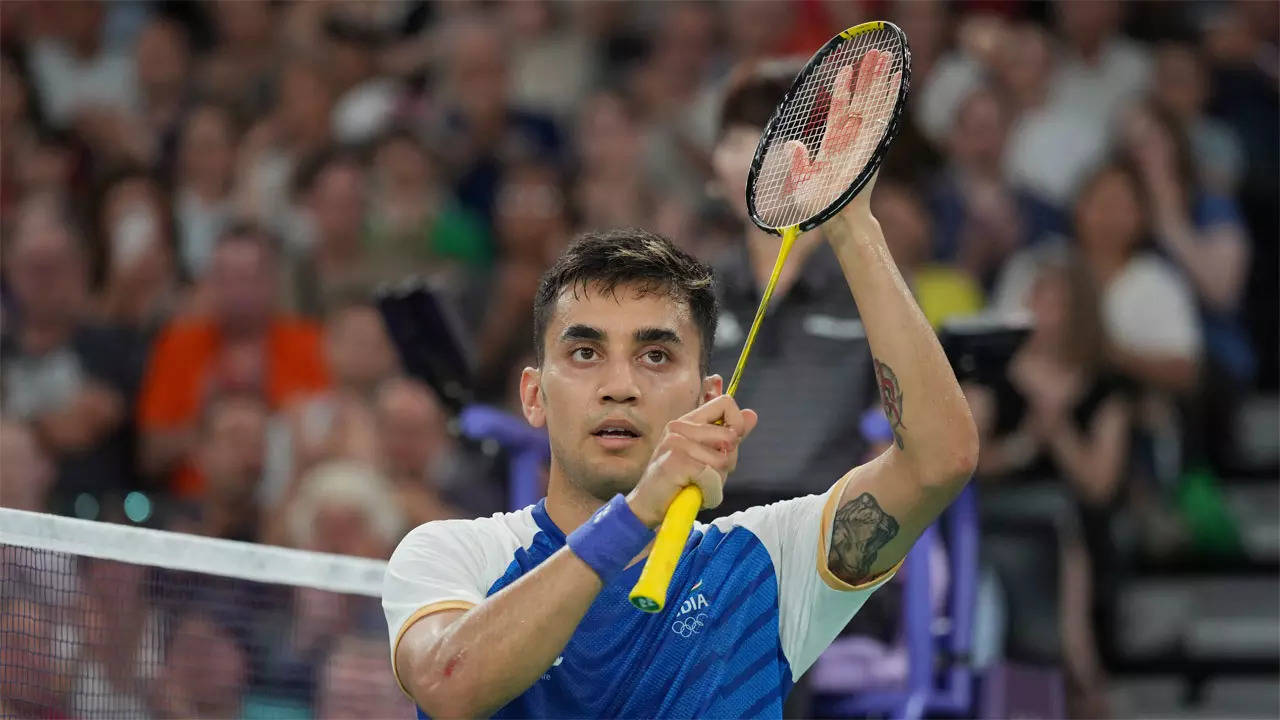 ‘Matrix move!’: Lakshya Sen stuns opponent, crowd with behind-the-back shot at Paris Olympics. Watch | Paris Olympics 2024 News ‘Matrix move!’: Lakshya Sen stuns opponent, crowd with behind-the-back shot at Paris Olympics. Watch | Paris Olympics 2024 News