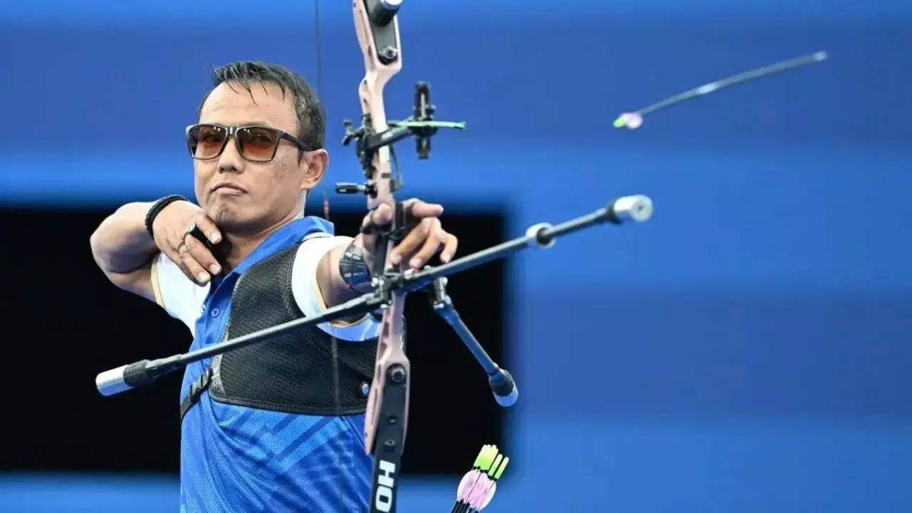 Archer Tarundeep Rai bows out of Paris Olympics in round of 32 | Paris Olympics 2024 News Archer Tarundeep Rai bows out of Paris Olympics in round of 32 | Paris Olympics 2024 News