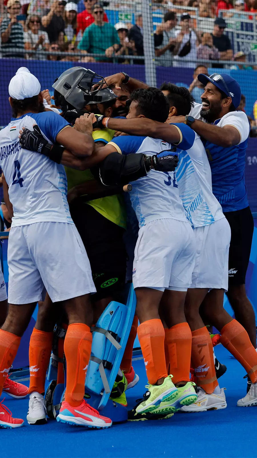 In Pics: Hockey team in semis; Sen out of gold race on Day 9