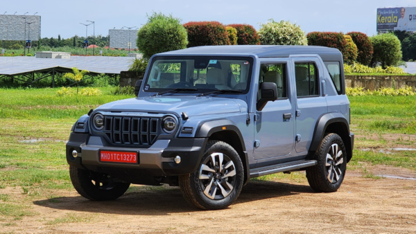Mahindra Thar Roxx: Variant-wise features with price explained Mahindra Thar Roxx: Variant-wise features with price explained