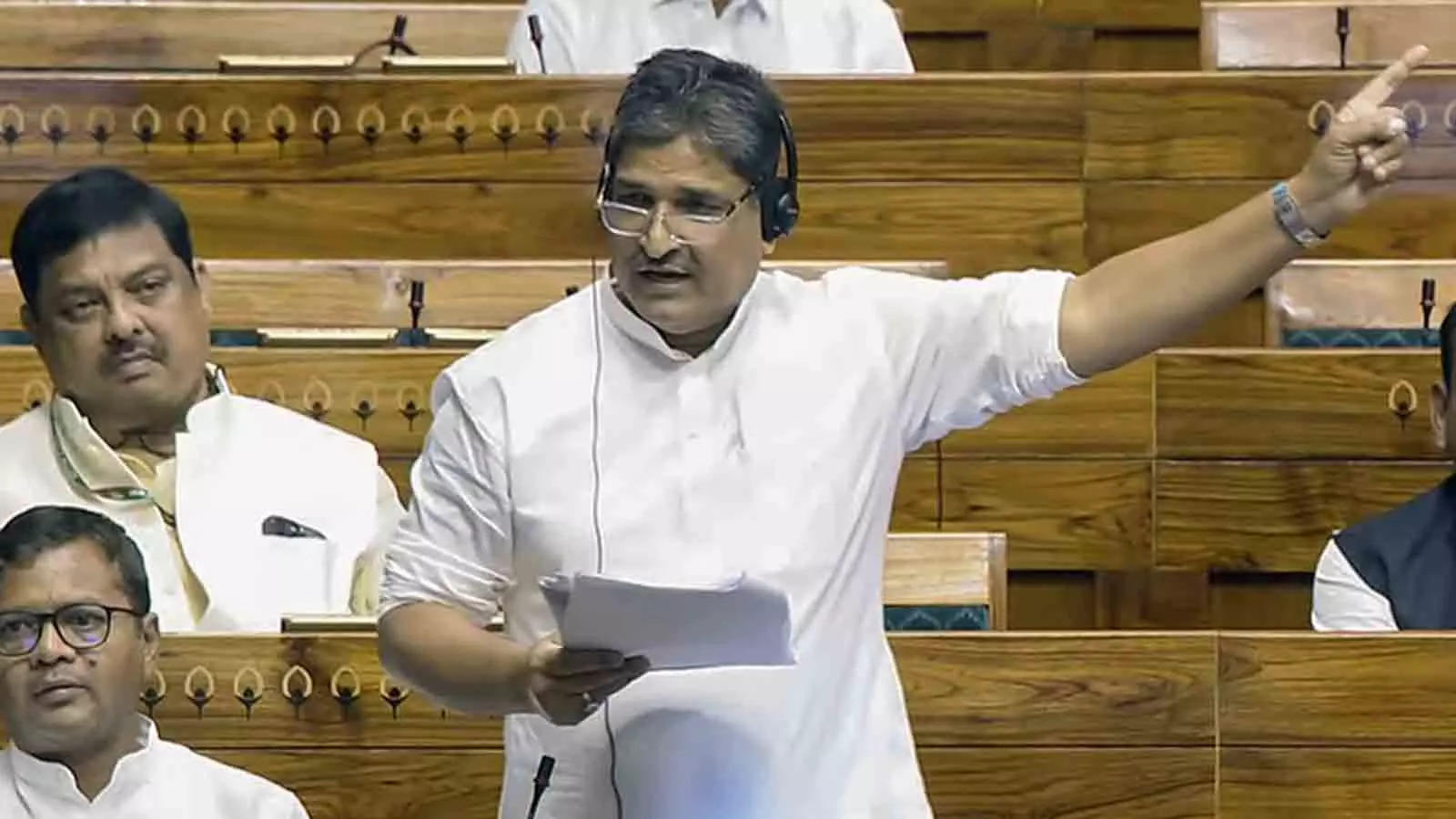 Congress MP Blames Government for ‘Dismantling’ Education System Congress MP Blames Government for ‘Dismantling’ Education System