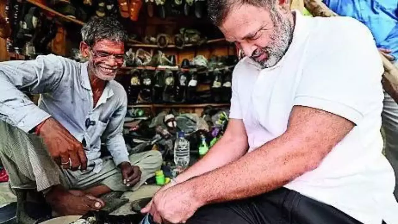 Cobbler rejects Rs 10 lakh offer for slippers stitched by Rahul Gandhi | India News Cobbler rejects Rs 10 lakh offer for slippers stitched by Rahul Gandhi | India News