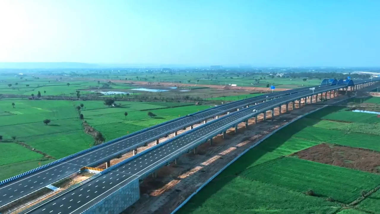When will Delhi-Mumbai Expressway project be completed? Nitin Gadkari shares status update When will Delhi-Mumbai Expressway project be completed? Nitin Gadkari shares status update