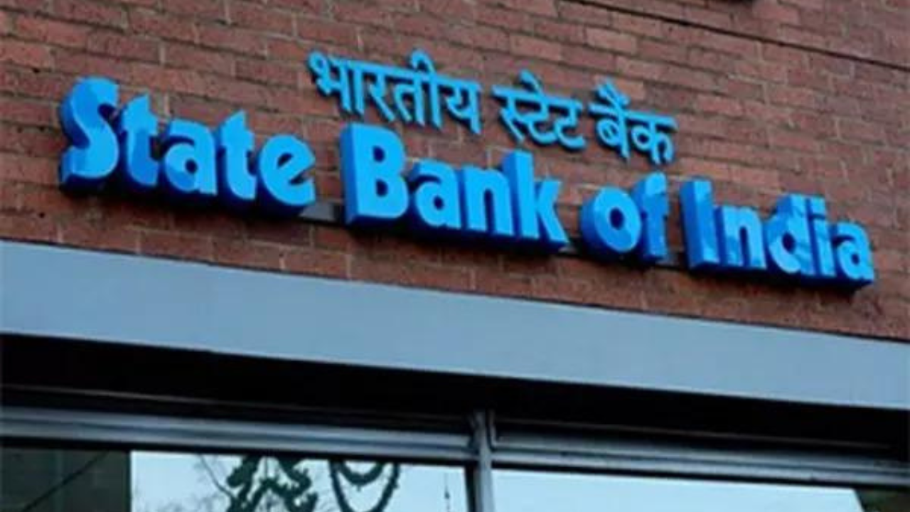 SBI net up 1% to Rs 17,000 crore, higher than RIL’s for 2nd straight quarter SBI net up 1% to Rs 17,000 crore, higher than RIL’s for 2nd straight quarter