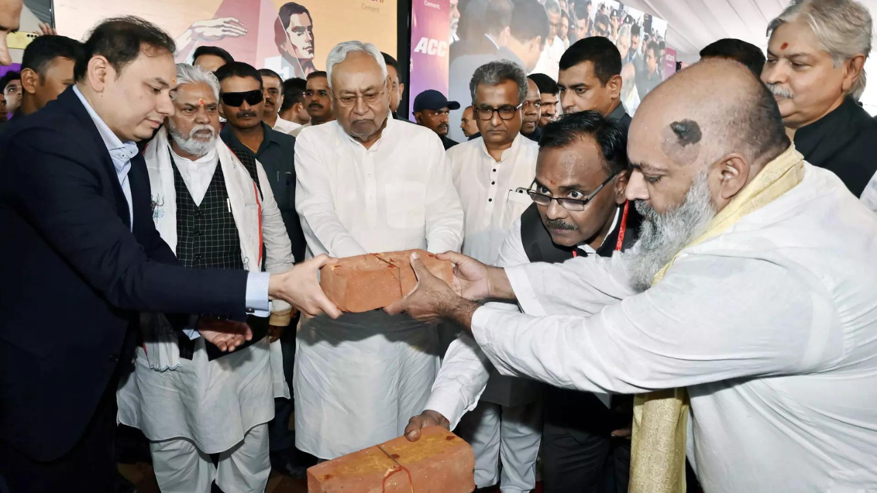 Adani cement unit to invest Rs 1,600 crore in Bihar Adani cement unit to invest Rs 1,600 crore in Bihar
