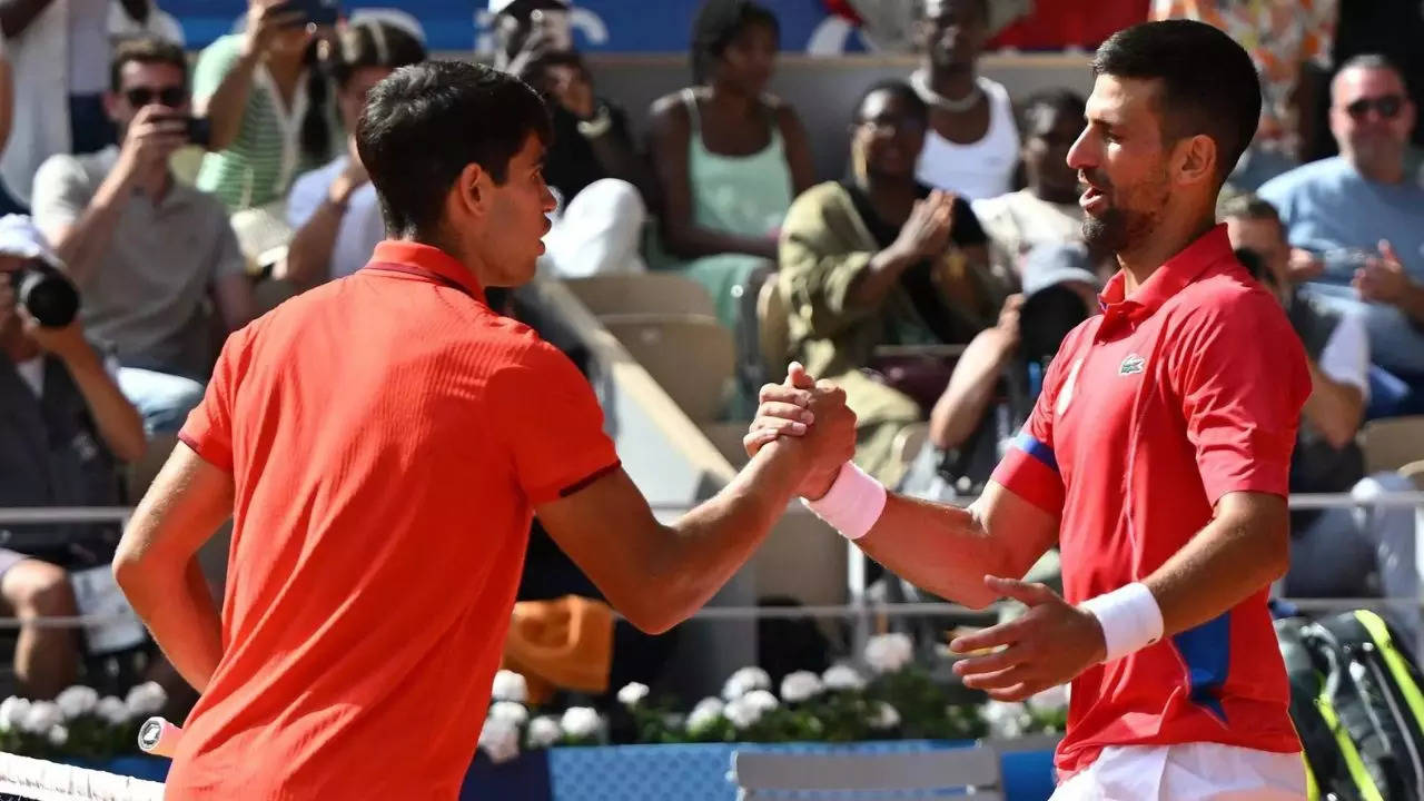 ‘You probably have 20 more Olympics ahead of you’: Novak Djokovic pens message for Carlos Alcaraz | Paris Olympics 2024 News ‘You probably have 20 more Olympics ahead of you’: Novak Djokovic pens message for Carlos Alcaraz | Paris Olympics 2024 News
