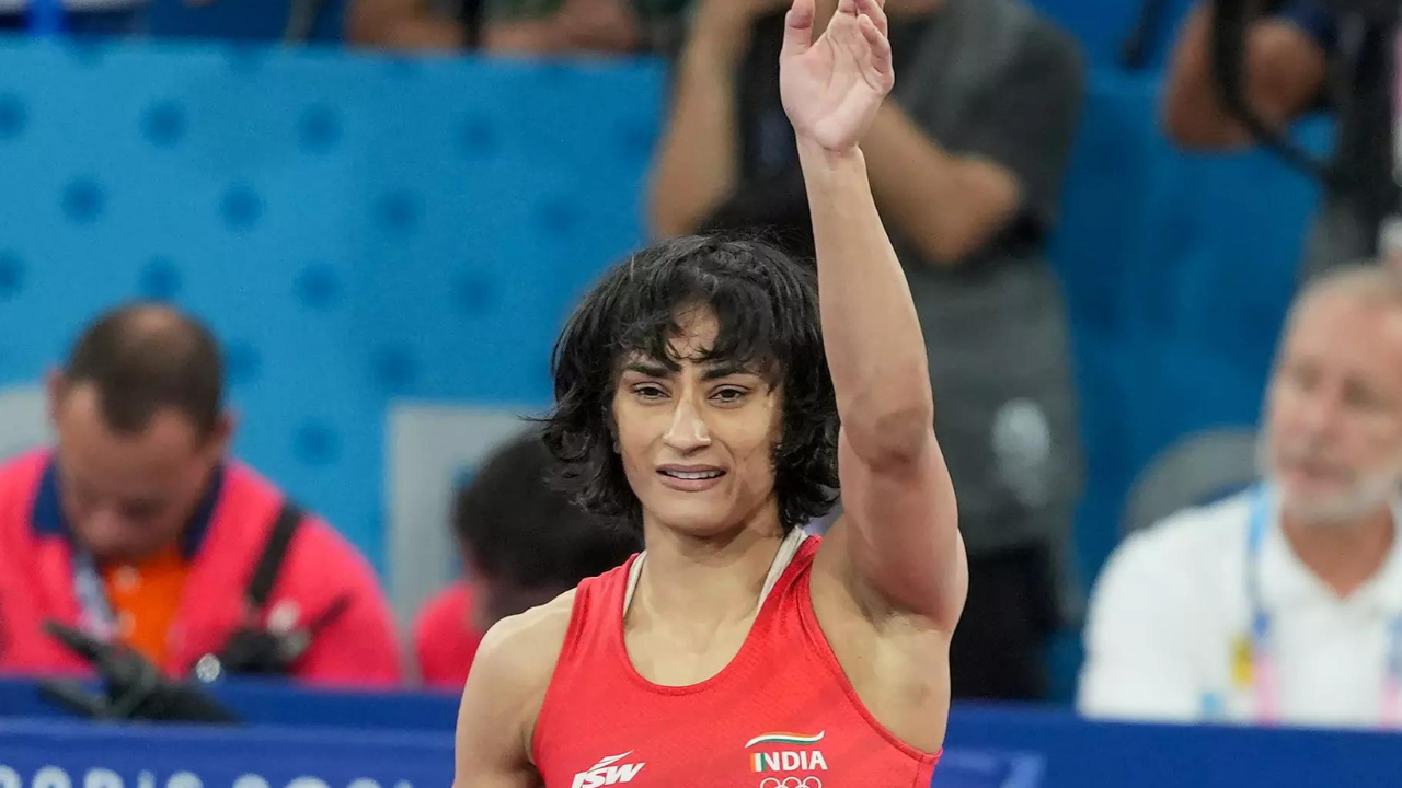 ‘Will the non-biological PM call her?’: Opposition attacks Modi government after Vinesh Phogat’s historic win | India News