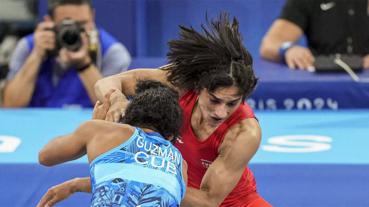 Vinesh Phogat disqualified from Paris Olympics: Ten things to know | Paris Olympics 2024 News Vinesh Phogat disqualified from Paris Olympics: Ten things to know | Paris Olympics 2024 News