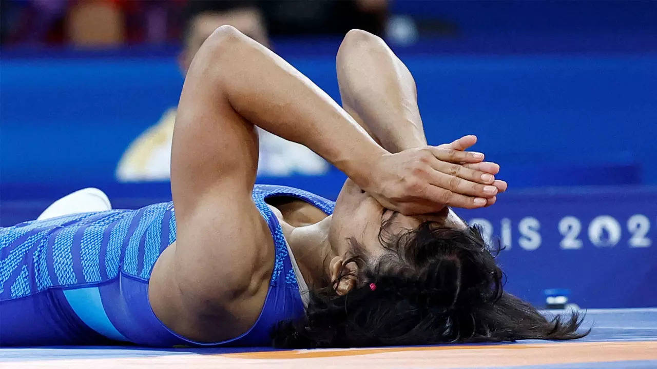 After losing Olympic medal, a brave Vinesh Phogat told Indian coaches, it’s hard luck but… | Paris Olympics 2024 News After losing Olympic medal, a brave Vinesh Phogat told Indian coaches, it’s hard luck but… | Paris Olympics 2024 News