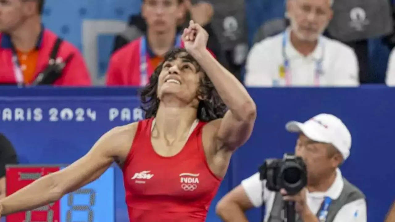UWW president confirms no retroactive changes to weigh-in rules after Vinesh Phogat’s disqualification UWW president confirms no retroactive changes to weigh-in rules after Vinesh Phogat’s disqualification