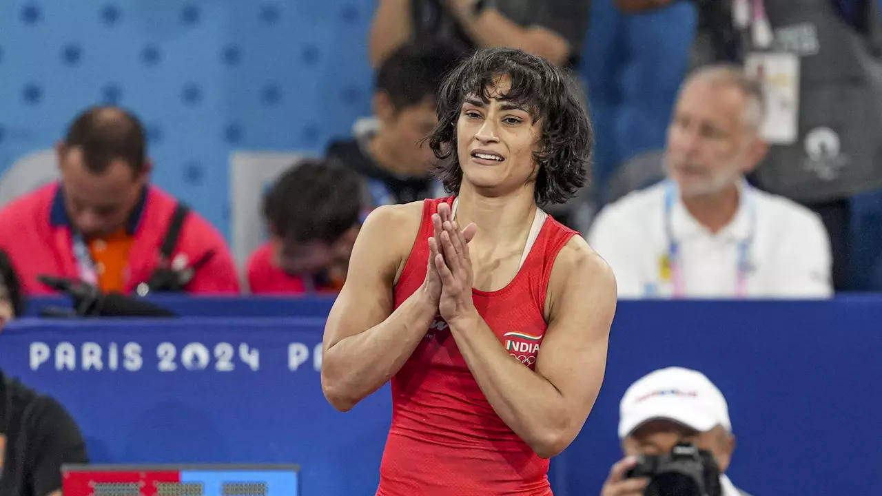 Vinesh Phogat’s plea for Olympic silver accepted by CAS, hearing today, Harish Salve to represent the wrestler | Paris Olympics 2024 News Vinesh Phogat’s plea for Olympic silver accepted by CAS, hearing today, Harish Salve to represent the wrestler | Paris Olympics 2024 News