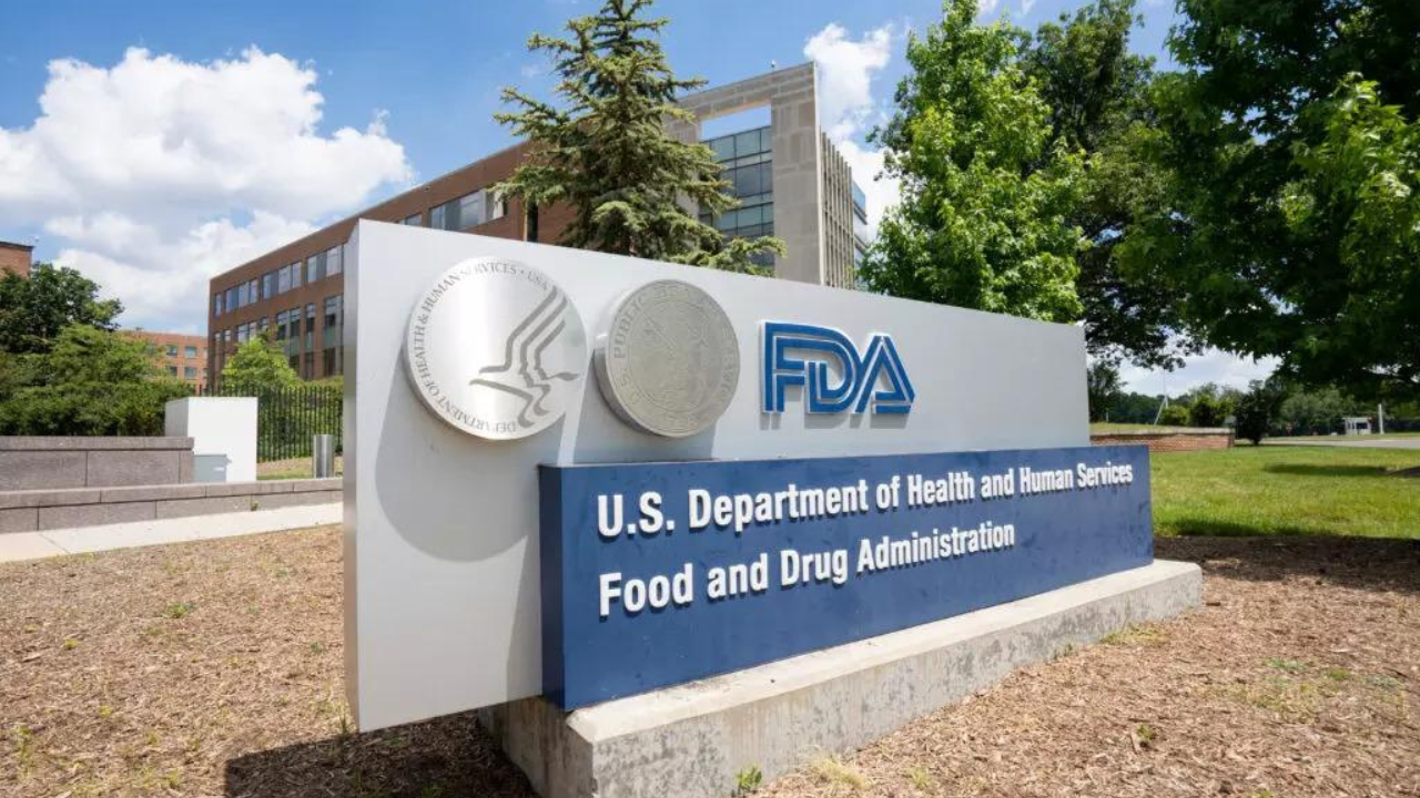 US FDA approves first nasal spray for allergic reactions