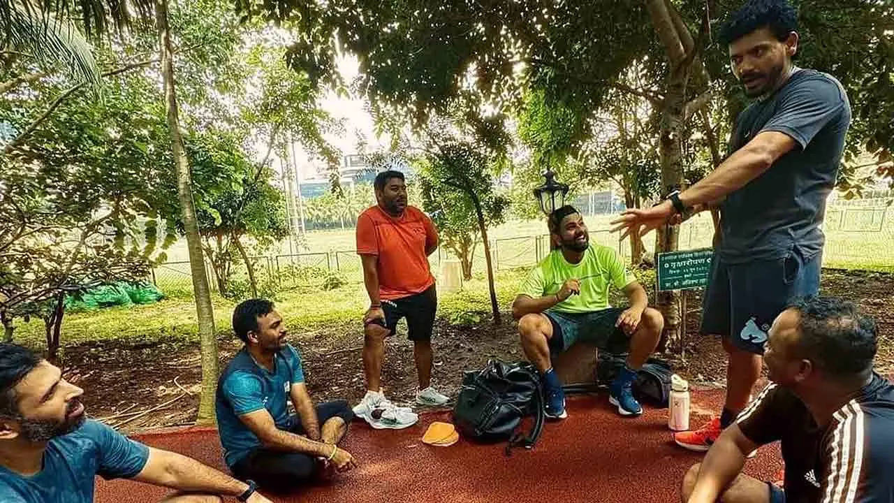 ‘Mandali’: Rohit Sharma posts picture with close friends | Off the field News ‘Mandali’: Rohit Sharma posts picture with close friends | Off the field News