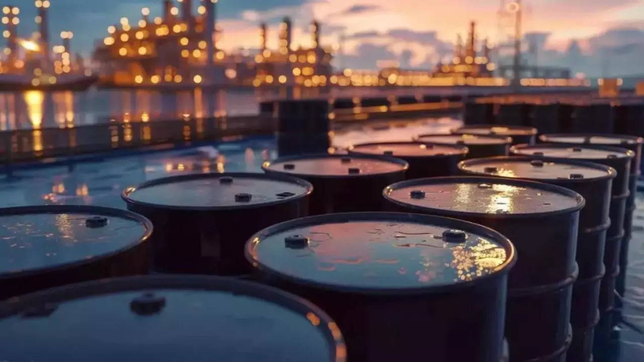 India Oil Purchases: India imported .8 billion worth of crude oil from Russia in July India Oil Purchases: India imported .8 billion worth of crude oil from Russia in July