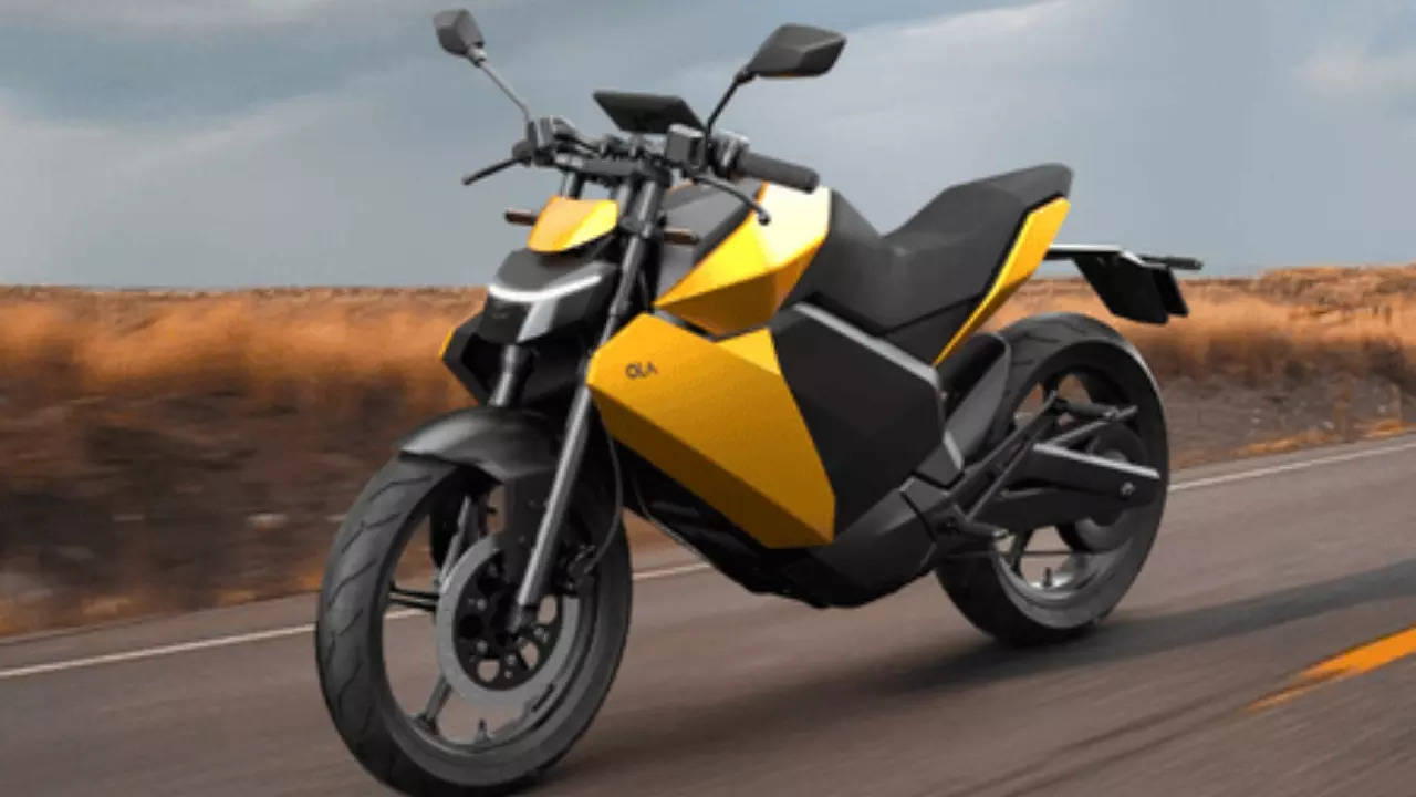 Ola launches Roadster e-motorcycle range from Rs 75,000: Up to 579 km range! Ola launches Roadster e-motorcycle range from Rs 75,000: Up to 579 km range!