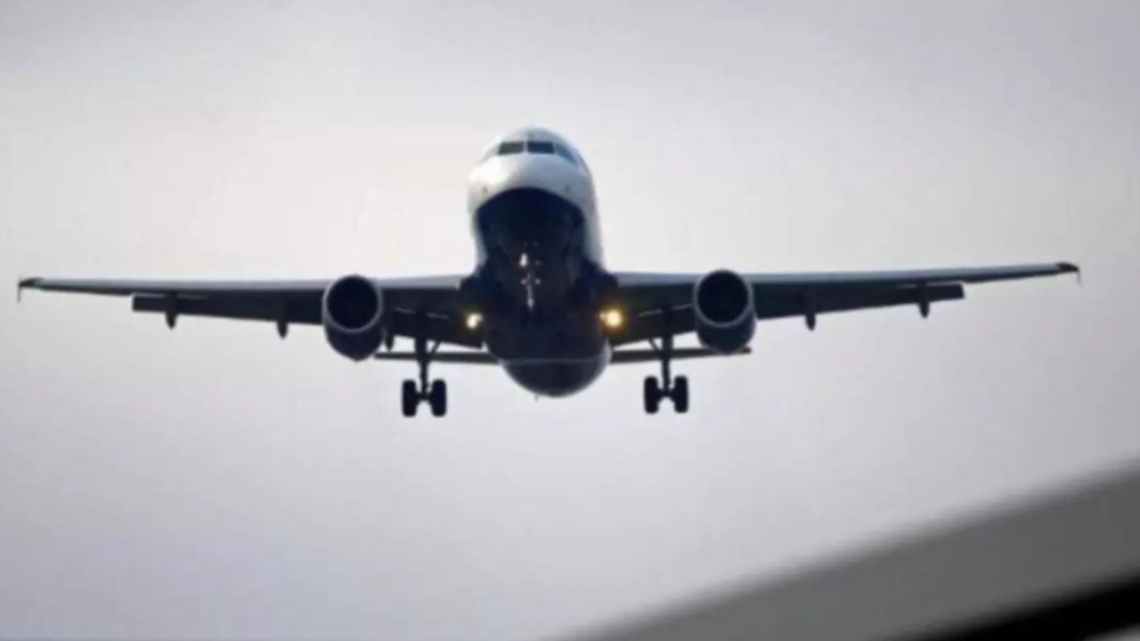 Unruly flyer in Pune assaults 2 co-passengers, CISF constable | India News Unruly flyer in Pune assaults 2 co-passengers, CISF constable | India News