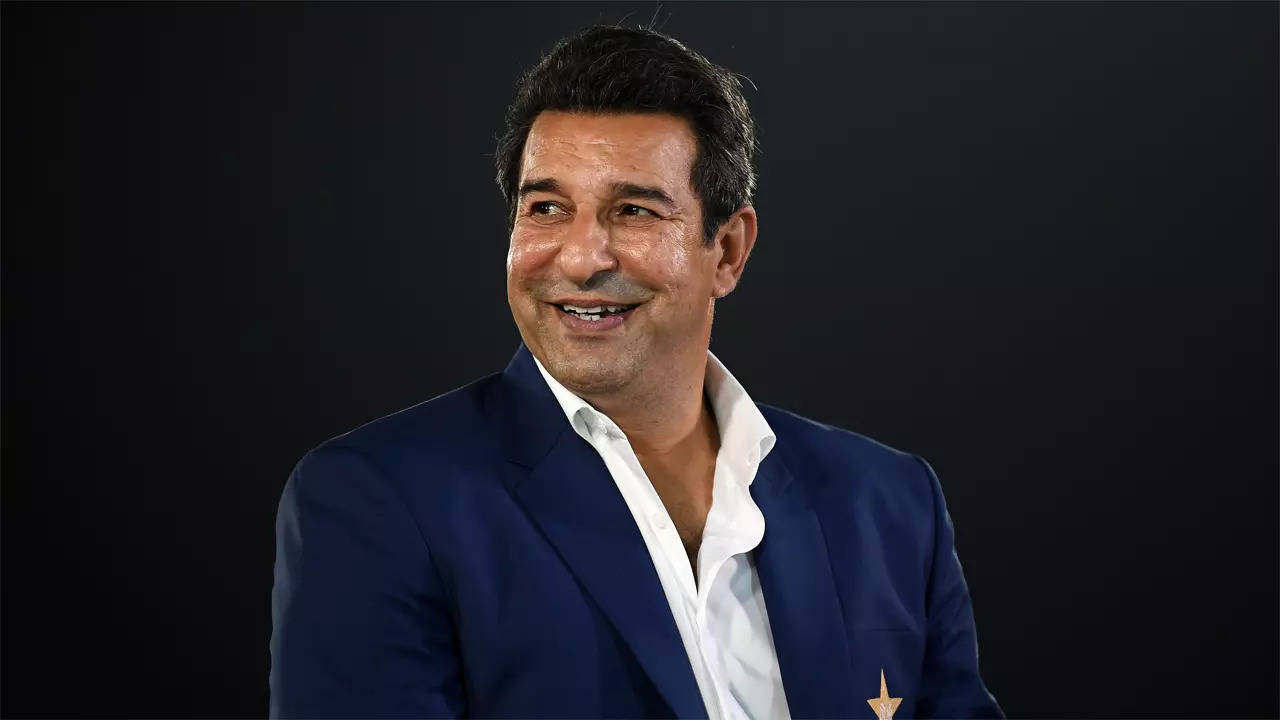 Wasim Akram’s wife teases Pakistan bowling great with his bald picture on wedding anniversary | Cricket News Wasim Akram’s wife teases Pakistan bowling great with his bald picture on wedding anniversary | Cricket News