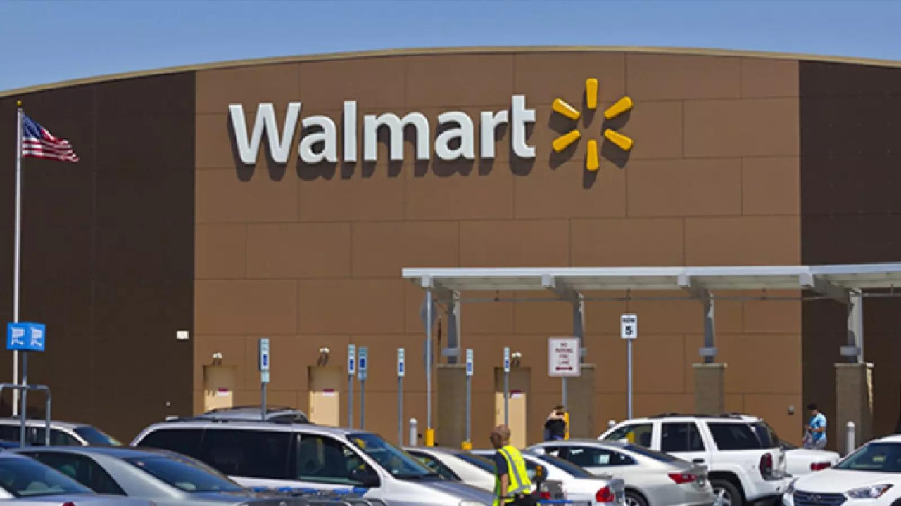 Walmart sells .74 billion JD.com stake to focus on its own China operations Walmart sells .74 billion JD.com stake to focus on its own China operations