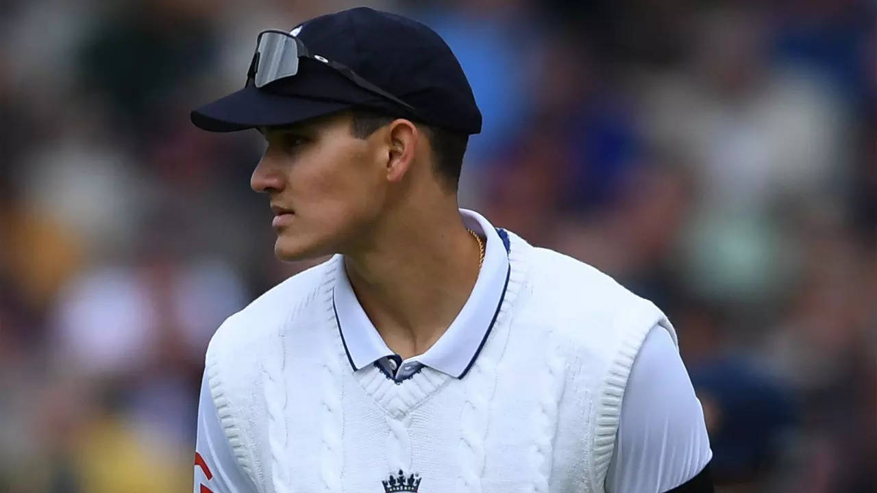 Harry Singh: Harry Singh: Son of former India cricketer who is 12th man for England against Sri Lanka and plays for Lancashire County | Cricket News Harry Singh: Harry Singh: Son of former India cricketer who is 12th man for England against Sri Lanka and plays for Lancashire County | Cricket News