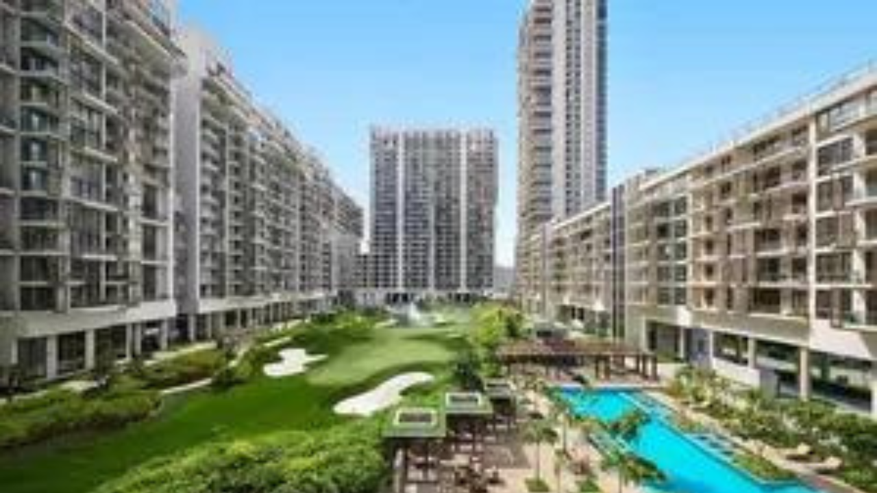 Suraksha Group invests Rs 250 crore in Jaypee Infratech, secures Rs 3,000 crore loan to complete 20k flats Suraksha Group invests Rs 250 crore in Jaypee Infratech, secures Rs 3,000 crore loan to complete 20k flats
