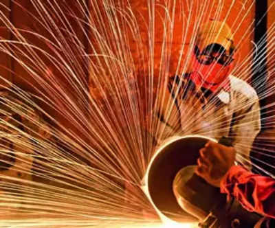 Govt mulls RINL’s merger with SAIL Govt mulls RINL’s merger with SAIL