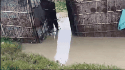 Bihar flood: Railway tracks submerged, water enters homes | India News Bihar flood: Railway tracks submerged, water enters homes | India News